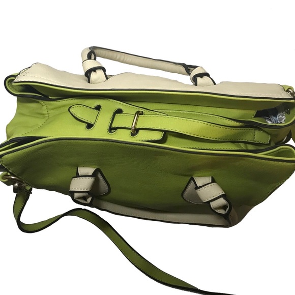 Lime Green Purse - Picture 6 of 9